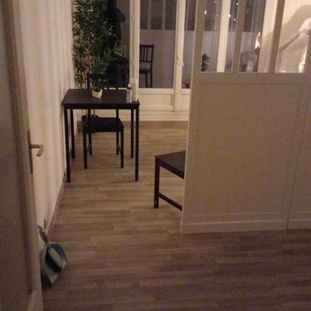 Lumineux Studio Avec Balcon / Cosy Flat With Balcony Apartment Villejuif Ngoại thất bức ảnh