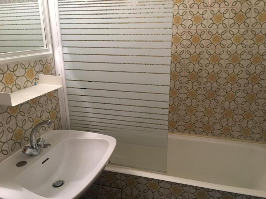 Lumineux Studio Avec Balcon / Cosy Flat With Balcony Apartment Villejuif Ngoại thất bức ảnh