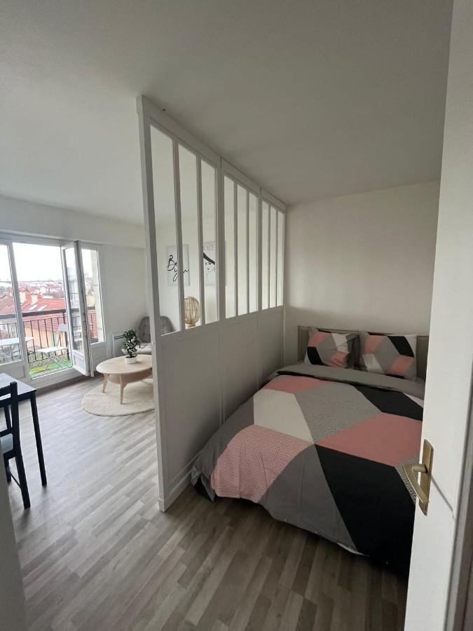 Lumineux Studio Avec Balcon / Cosy Flat With Balcony Apartment Villejuif Ngoại thất bức ảnh